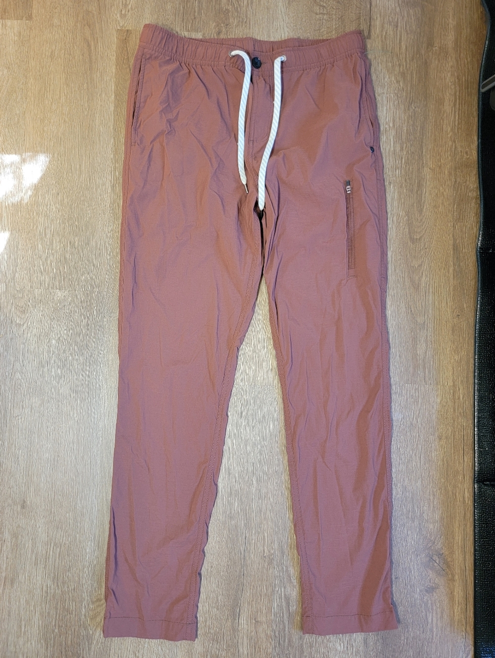 Vuori Men’s Medium Climber Pants - Medium - Copper - Stretch Hiking Outdoor V442